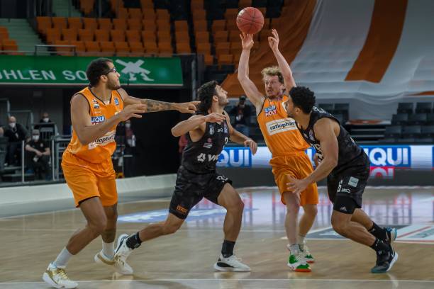 对比之下 对比之下