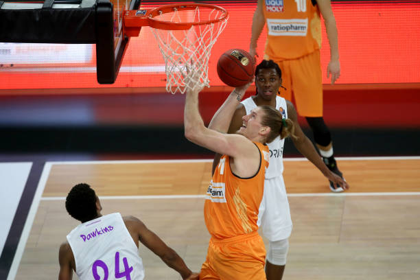 面对凯塔这 面对凯塔这