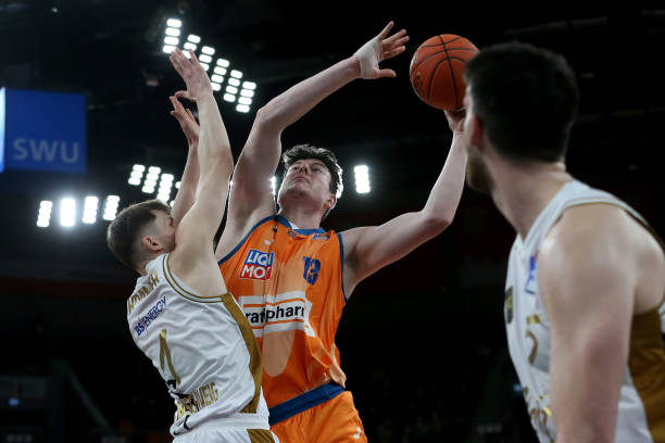 库里虽然保 库里虽然保