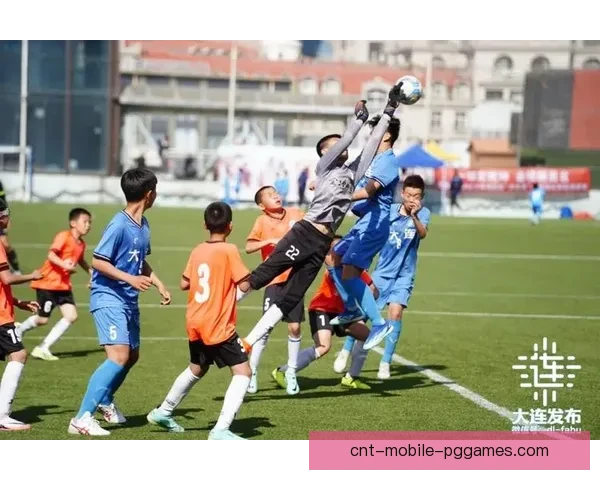 全新战术展示！高能足球锦标赛激情启幕